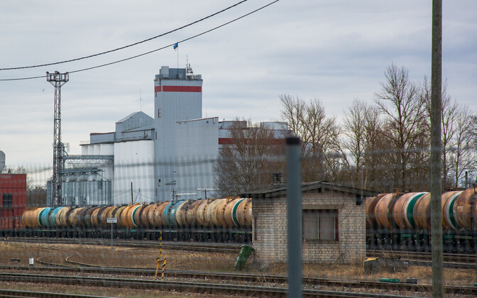 Investigation: How record amounts of Belarusian oil flows through Estonia