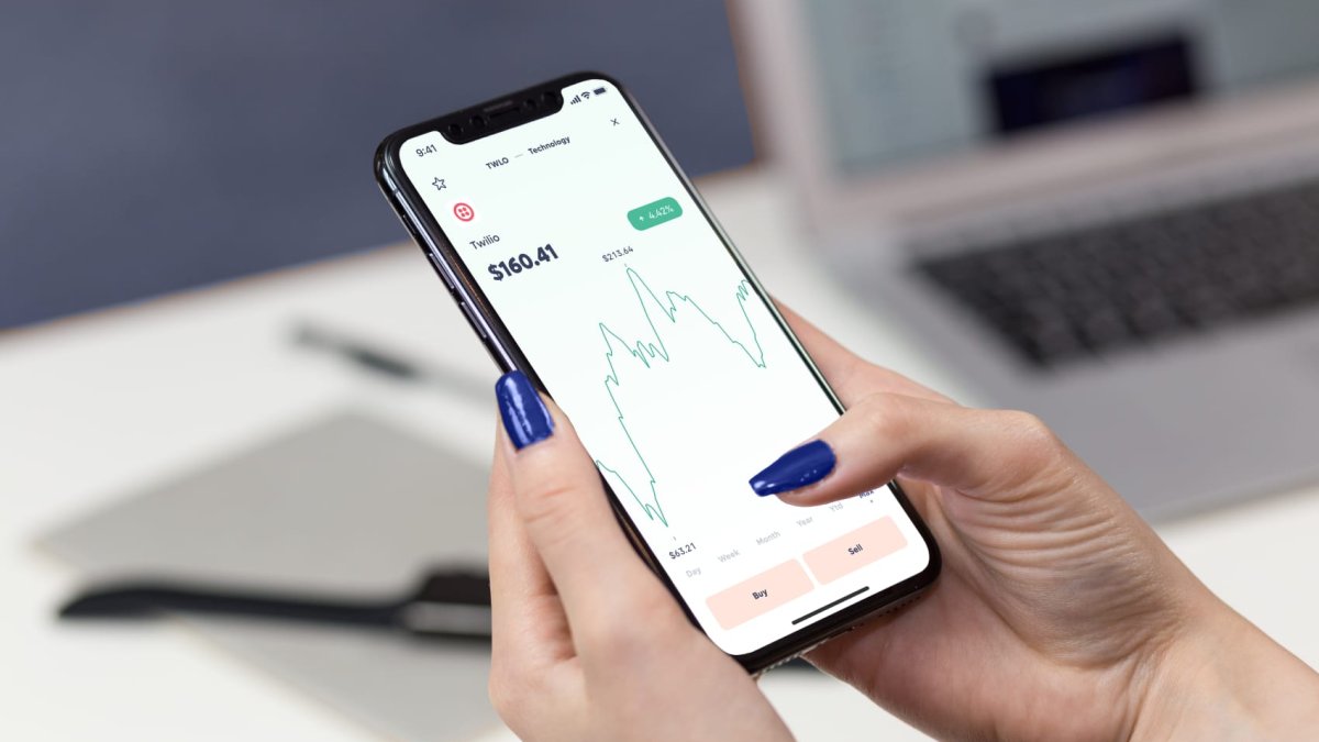 Estonia's tech elite are getting behind a European challenger to Robinhood